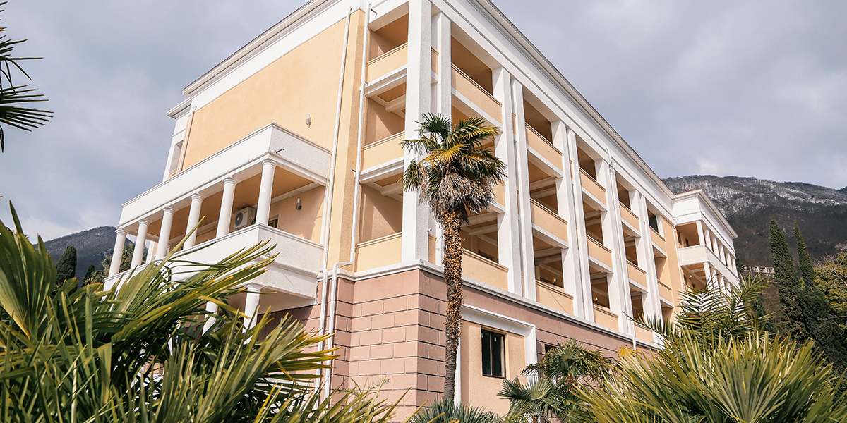 Old Gagra Hotel